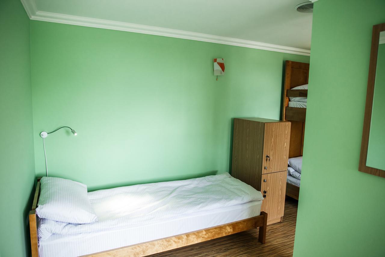 Sweet Home Hostel / Guest House Chernivtsi Bagian luar foto